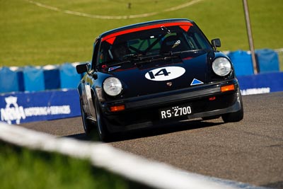 14;1975-Porsche-911-Carrera;25-July-2009;Australia;FOSC;Festival-of-Sporting-Cars;Gregory-Thomson;Group-S;NSW;Narellan;New-South-Wales;Oran-Park-Raceway;RS2700;auto;classic;historic;motorsport;racing;super-telephoto;vintage