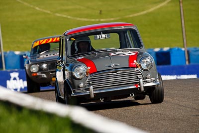 61;1964-Morris-Cooper-S;25-July-2009;Australia;DJW61;David-Wheatley;FOSC;Festival-of-Sporting-Cars;Group-N;Historic-Touring-Cars;NSW;Narellan;New-South-Wales;Oran-Park-Raceway;auto;classic;historic;motorsport;racing;super-telephoto;vintage