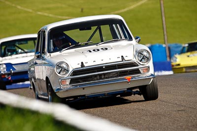 109;1964-Ford-Cortina-Mk-I;25-July-2009;Australia;FOSC;Festival-of-Sporting-Cars;Group-N;Historic-Touring-Cars;Matthew-Windsor;NSW;Narellan;New-South-Wales;Oran-Park-Raceway;auto;classic;historic;motorsport;racing;super-telephoto;vintage
