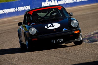 14;1975-Porsche-911-Carrera;25-July-2009;Australia;FOSC;Festival-of-Sporting-Cars;Gregory-Thomson;Group-S;NSW;Narellan;New-South-Wales;Oran-Park-Raceway;RS2700;auto;classic;historic;motorsport;racing;super-telephoto;vintage