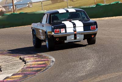 289;1964-Ford-Mustang;25-July-2009;Alan-Shearer;Australia;FOSC;Festival-of-Sporting-Cars;Group-N;Historic-Touring-Cars;NSW;Narellan;New-South-Wales;Oran-Park-Raceway;auto;classic;historic;motorsport;racing;super-telephoto;vintage