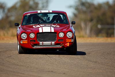 20;1971-Jaguar-XJ6;25-July-2009;Australia;Brian-Todd;FOSC;Festival-of-Sporting-Cars;Improved-Production;NSW;Narellan;New-South-Wales;Oran-Park-Raceway;auto;motorsport;racing;super-telephoto