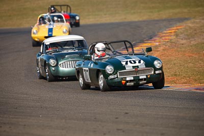 707;1967-MGB;25-July-2009;Australia;FOSC;Festival-of-Sporting-Cars;Group-S;NSW;Narellan;New-South-Wales;Oran-Park-Raceway;Reg-Darwell;auto;classic;historic;motorsport;racing;super-telephoto;vintage
