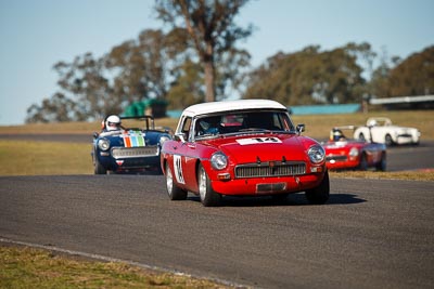 14;1965-MGB-Roadster;25-July-2009;Australia;Darren-Williamson;FOSC;Festival-of-Sporting-Cars;Group-S;MG279;NSW;Narellan;New-South-Wales;Oran-Park-Raceway;auto;classic;historic;motorsport;racing;super-telephoto;vintage