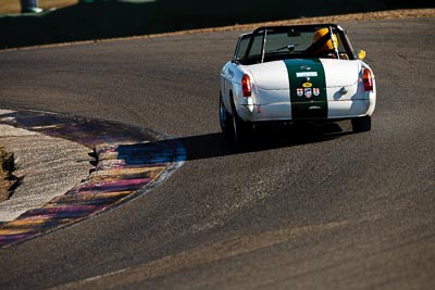 46;1962-MGB-Roadster;25-July-2009;Australia;Bob-Wootton;FOSC;Festival-of-Sporting-Cars;Group-S;NSW;Narellan;New-South-Wales;Oran-Park-Raceway;auto;classic;historic;motorsport;racing;super-telephoto;vintage