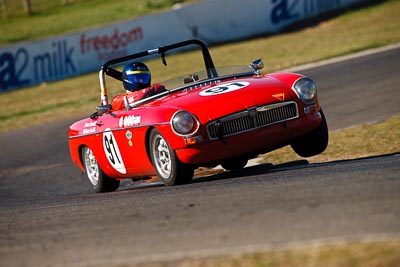 91;1970-MGB-Roadster;25-July-2009;Australia;FOSC;Festival-of-Sporting-Cars;Group-S;NSW;Narellan;New-South-Wales;Oran-Park-Raceway;Steve-Dunne‒Contant;auto;classic;historic;motorsport;racing;super-telephoto;vintage