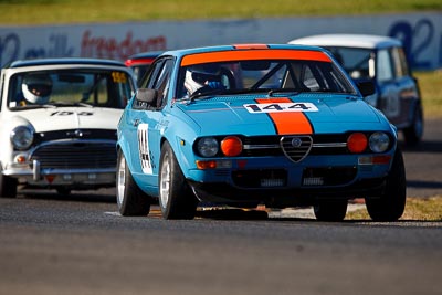 144;1976-Alfa-Romeo-Alfetta-GT;25-July-2009;Australia;FOSC;Festival-of-Sporting-Cars;Group-S;Lyndon-McLeod;NSW;Narellan;New-South-Wales;Oran-Park-Raceway;auto;classic;historic;motorsport;racing;super-telephoto;vintage