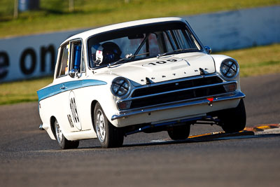 109;1964-Ford-Cortina-Mk-I;25-July-2009;Australia;FOSC;Festival-of-Sporting-Cars;Group-N;Historic-Touring-Cars;Matthew-Windsor;NSW;Narellan;New-South-Wales;Oran-Park-Raceway;auto;classic;historic;motorsport;racing;super-telephoto;vintage