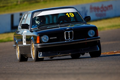 19;1981-BMW-E21-JPS-Replica;25-July-2009;Australia;FOSC;Festival-of-Sporting-Cars;NSW;Narellan;New-South-Wales;Oran-Park-Raceway;QPH455;Rama-Higgins;Regularity;auto;motorsport;racing;super-telephoto