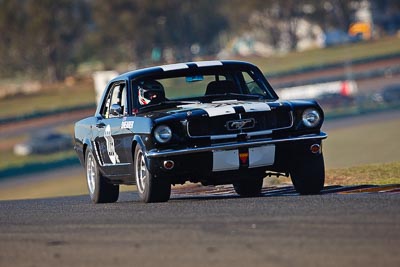 289;1964-Ford-Mustang;25-July-2009;Alan-Shearer;Australia;FOSC;Festival-of-Sporting-Cars;Group-N;Historic-Touring-Cars;NSW;Narellan;New-South-Wales;Oran-Park-Raceway;auto;classic;historic;motorsport;racing;super-telephoto;vintage