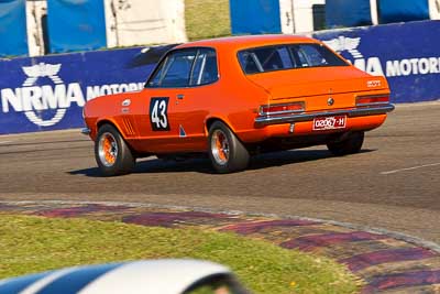 43;02067H;1971-Holden-Torana-GTR-XU‒1;25-July-2009;Australia;East;FOSC;Festival-of-Sporting-Cars;NSW;Narellan;New-South-Wales;Oran-Park-Raceway;Regularity;auto;motorsport;racing;super-telephoto