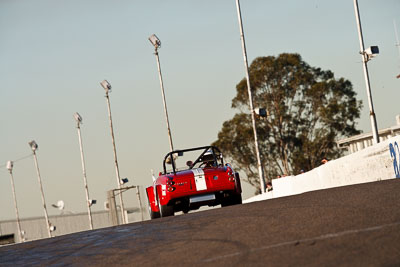 28;1968-Datsun-2000-Sports;25-July-2009;Australia;FOSC;Festival-of-Sporting-Cars;Group-S;Jason-Lea;NSW;Narellan;New-South-Wales;Oran-Park-Raceway;auto;classic;historic;motorsport;racing;super-telephoto;vintage