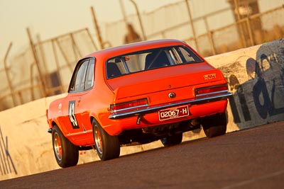 43;02067H;1971-Holden-Torana-GTR-XU‒1;25-July-2009;Australia;East;FOSC;Festival-of-Sporting-Cars;NSW;Narellan;New-South-Wales;Oran-Park-Raceway;Regularity;auto;motorsport;racing;super-telephoto