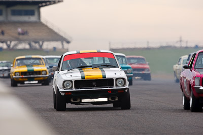 71;1972-Holden-Torana-XU‒1;26-July-2009;Australia;FOSC;Festival-of-Sporting-Cars;Group-N;Historic-Touring-Cars;Ian-Sawtell;NSW;Narellan;New-South-Wales;Oran-Park-Raceway;auto;classic;historic;motorsport;racing;super-telephoto;vintage