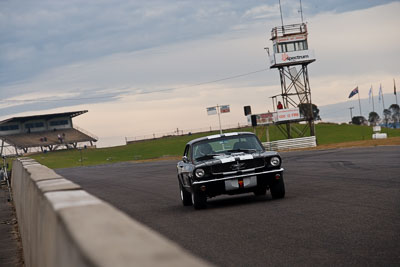 289;1964-Ford-Mustang;26-July-2009;Alan-Shearer;Australia;FOSC;Festival-of-Sporting-Cars;Group-N;Historic-Touring-Cars;NSW;Narellan;New-South-Wales;Oran-Park-Raceway;auto;classic;historic;motorsport;racing;telephoto;vintage