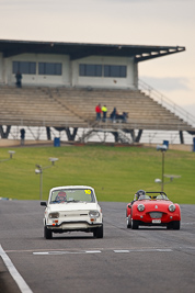 10;1971-Renault-10S;26-July-2009;Australia;Denis-Ryan;FOSC;Festival-of-Sporting-Cars;NSW;Narellan;New-South-Wales;Oran-Park-Raceway;Regularity;auto;motorsport;racing;super-telephoto