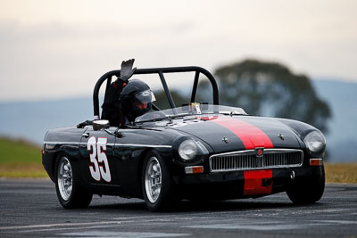 35;1963-MGB-Roadster;26-July-2009;Australia;FOSC;Festival-of-Sporting-Cars;Group-S;NSW;Narellan;New-South-Wales;Oran-Park-Raceway;Steve-Shepard;auto;classic;historic;motorsport;racing;super-telephoto;vintage