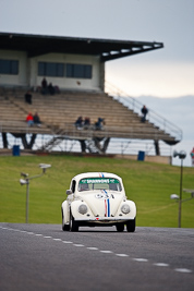 531;1958-Volkswagen-Beetle;26-July-2009;Australia;FOSC;Festival-of-Sporting-Cars;Group-S;NSW;Narellan;New-South-Wales;Oran-Park-Raceway;Tom-Law;VW;auto;classic;historic;motorsport;racing;super-telephoto;vintage