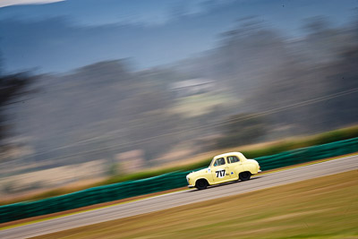 717;1952-Austin-A30;26-July-2009;Allan-Bryson;Australia;FOSC;Festival-of-Sporting-Cars;Group-N;Historic-Touring-Cars;NSW;Narellan;New-South-Wales;Oran-Park-Raceway;auto;classic;historic;motion-blur;motorsport;racing;super-telephoto;vintage