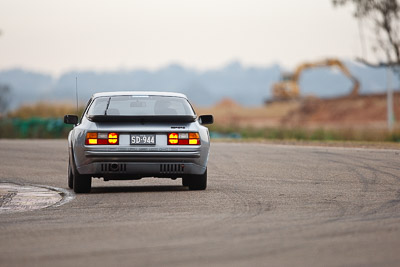 944;1983-Porsche-944;26-July-2009;Australia;FOSC;Festival-of-Sporting-Cars;NSW;Narellan;New-South-Wales;Oran-Park-Raceway;Regularity;SD944;Steve-Doyle;auto;motorsport;racing;super-telephoto