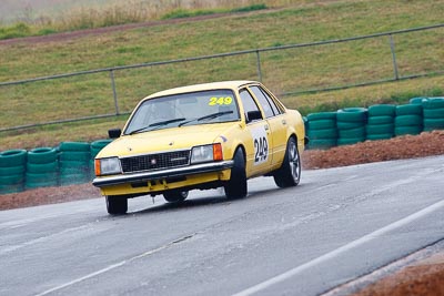 249;1981-Holden-Commodore-VB;26-July-2009;Australia;Dean-Browne;FOSC;Festival-of-Sporting-Cars;NSW;Narellan;New-South-Wales;Oran-Park-Raceway;Regularity;auto;motorsport;racing;super-telephoto