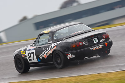 27;1997-Mazda-MX‒5;26-July-2009;Australia;FOSC;Festival-of-Sporting-Cars;Marque-Sports;Mazda-MX‒5;Mazda-MX5;Mazda-Miata;NSW;Narellan;New-South-Wales;Oran-Park-Raceway;Paul-McKinnon;Production-Sports-Cars;auto;motion-blur;motorsport;racing;super-telephoto