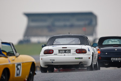 165;1989-Mazda-MX‒5;26-July-2009;Australia;BOB451;Bob-West;FOSC;Festival-of-Sporting-Cars;Mazda-MX‒5;Mazda-MX5;Mazda-Miata;NSW;Narellan;New-South-Wales;Oran-Park-Raceway;Regularity;auto;motorsport;racing;super-telephoto