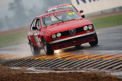 87;1976-Alfa-Romeo-Alfetta-GT;26-July-2009;Australia;FOSC;Festival-of-Sporting-Cars;Improved-Production;NSW;Narellan;New-South-Wales;Oran-Park-Raceway;Peter-Tillett;auto;motorsport;racing;super-telephoto