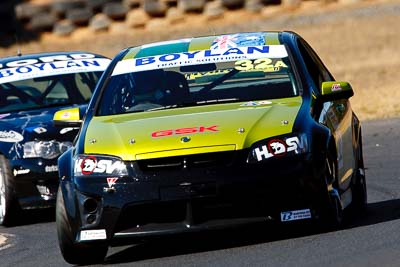 32;8-August-2009;Australia;Australian-Manufacturers-Championship;Gerard-Keogh;HSV-Clubsport-R8;Holden;Holden-Commodore-VE-R8;Morgan-Park-Raceway;QLD;Queensland;Shannons-Nationals;Warwick;auto;motorsport;racing;super-telephoto