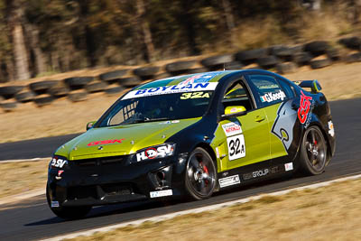 32;8-August-2009;Australia;Australian-Manufacturers-Championship;Gerard-Keogh;HSV-Clubsport-R8;Holden;Holden-Commodore-VE-R8;Morgan-Park-Raceway;QLD;Queensland;Shannons-Nationals;Warwick;auto;motion-blur;motorsport;racing;super-telephoto