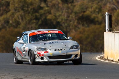 84;9-August-2009;Australia;Calum-Ballinger;Mazda-MX‒5;Mazda-MX‒5-Turbo;Mazda-MX5;Mazda-Miata;Morgan-Park-Raceway;Nick-Leontsinis;QLD;Queensland;Shannons-Nationals;Warwick;auto;motorsport;racing;super-telephoto