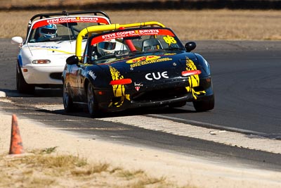 88;9-August-2009;Australia;Chris-Hatfield;Greg-Quince;Mazda-MX‒5;Mazda-MX5;Mazda-Miata;Morgan-Park-Raceway;QLD;Queensland;Shannons-Nationals;Warwick;auto;motorsport;racing;super-telephoto