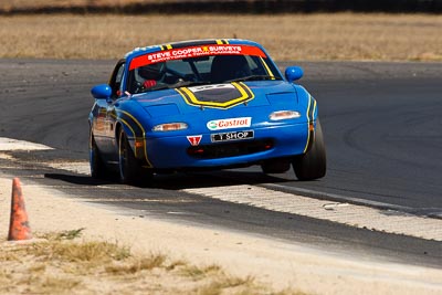 37;9-August-2009;Australia;Geoff-Marsh;Mazda-MX‒5;Mazda-MX5;Mazda-Miata;Morgan-Park-Raceway;Paul-Keefer;QLD;Queensland;Shannons-Nationals;Warwick;auto;motorsport;racing;super-telephoto