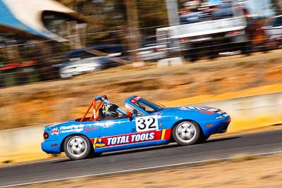 32;9-August-2009;Australia;Mazda-MX‒5;Mazda-MX5;Mazda-Miata;Mike-Calcutt;Morgan-Park-Raceway;QLD;Queensland;Shannons-Nationals;Warwick;auto;motion-blur;motorsport;racing;telephoto