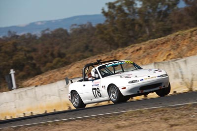 178;9-August-2009;Australia;Gary-Harris;Mazda-MX‒5;Mazda-MX5;Mazda-Miata;Morgan-Park-Raceway;QLD;Queensland;Shannons-Nationals;Tony-Steenberg;Warwick;auto;motorsport;racing;super-telephoto