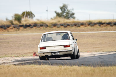 73;30-August-2009;Australia;Group-N;Hillman-Hunter;Historic-Touring-Cars;Morgan-Park-Raceway;QLD;Queensland;Queensland-State-Championship;Richard-West;Warwick;auto;classic;historic;motorsport;racing;super-telephoto;vintage