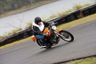 19-September-2009;Australia;Kurwongbah;Lakeside-Classic-Speed-Festival;Lakeside-Park;Lakeside-Raceway;Moto-Giro;QLD;Queensland;auto;classic;historic;motorbike;motorcycle;motorsport;racing;super-telephoto;vintage