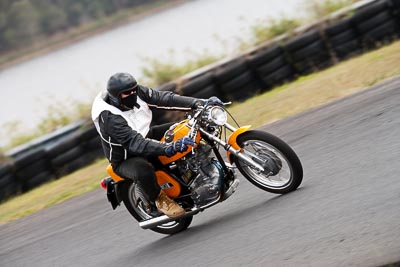 19-September-2009;Australia;Kurwongbah;Lakeside-Classic-Speed-Festival;Lakeside-Park;Lakeside-Raceway;Moto-Giro;QLD;Queensland;auto;classic;historic;motorbike;motorcycle;motorsport;racing;super-telephoto;vintage