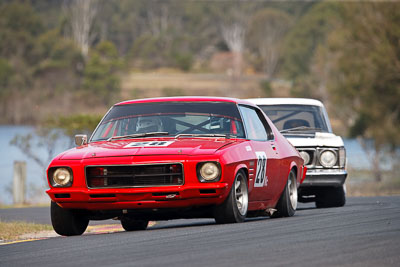 28;19-September-2009;Australia;Group-N;Historic-Touring-Cars;Kurwongbah;Lakeside-Classic-Speed-Festival;Lakeside-Park;Lakeside-Raceway;QLD;Queensland;auto;classic;historic;motorsport;racing;super-telephoto;vintage