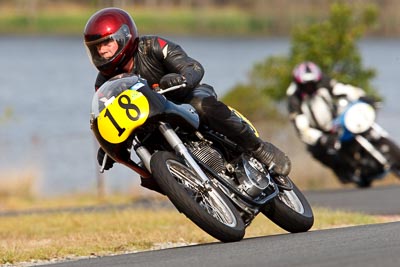 18;19-September-2009;Australia;Kurwongbah;Lakeside-Classic-Speed-Festival;Lakeside-Park;Lakeside-Raceway;QEMSC;QLD;Queensland;auto;classic;historic;motorbike;motorcycle;motorsport;racing;super-telephoto;vintage