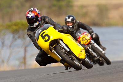 5;19-September-2009;Australia;Kurwongbah;Lakeside-Classic-Speed-Festival;Lakeside-Park;Lakeside-Raceway;QEMSC;QLD;Queensland;auto;classic;historic;motorbike;motorcycle;motorsport;racing;super-telephoto;vintage