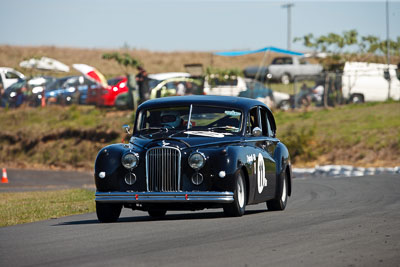 11;20-September-2009;Australia;Group-N;Historic-Touring-Cars;Kurwongbah;Lakeside-Classic-Speed-Festival;Lakeside-Park;Lakeside-Raceway;QLD;Queensland;auto;classic;historic;motorsport;racing;super-telephoto;vintage