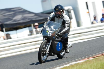 5;20-September-2009;Australia;Kurwongbah;Lakeside-Classic-Speed-Festival;Lakeside-Park;Lakeside-Raceway;QEMSC;QLD;Queensland;auto;classic;historic;motorbike;motorcycle;motorsport;racing;super-telephoto;vintage