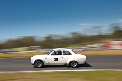 39;20-September-2009;Australia;Group-N;Historic-Touring-Cars;Kurwongbah;Lakeside-Classic-Speed-Festival;Lakeside-Park;Lakeside-Raceway;QLD;Queensland;auto;classic;historic;motion-blur;motorsport;racing;sky;vintage;wide-angle