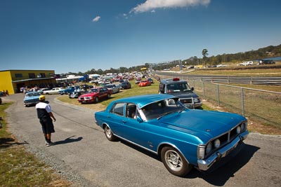 20-September-2009;Australia;Kurwongbah;Lakeside-Classic-Speed-Festival;Lakeside-Park;Lakeside-Raceway;OSY161;QLD;Queensland;auto;classic;historic;motorsport;racing;showcase;sky;vintage;wide-angle