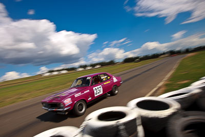 237;1972-Holden-Torana-LJ;30-October-2009;Australia;FOSC;Festival-of-Sporting-Cars;McLoughlin;NSW;New-South-Wales;Regularity;Wakefield-Park;auto;classic;historic;motion-blur;motorsport;racing;vintage;wide-angle