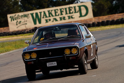 2;1974-Renault-17-TS;30-October-2009;Australia;FOSC;Festival-of-Sporting-Cars;NSW;New-South-Wales;Peter-Meddown;Regularity;Wakefield-Park;auto;classic;historic;motorsport;racing;super-telephoto;vintage