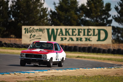 145;1972-Holden-Torana-XU‒1;30-October-2009;Australia;Cameron;FOSC;Festival-of-Sporting-Cars;NSW;New-South-Wales;Regularity;Wakefield-Park;auto;classic;historic;motorsport;racing;super-telephoto;vintage