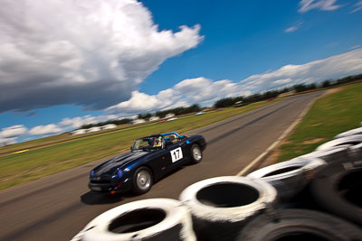 17;1995-MGR-V8;30-October-2009;Australia;FOSC;Festival-of-Sporting-Cars;NSW;New-South-Wales;Peter-Butler;Regularity;Wakefield-Park;auto;motion-blur;motorsport;racing;wide-angle