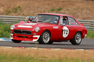 172;1968-MGC-GT;31-October-2009;Australia;FOSC;Festival-of-Sporting-Cars;NSW;New-South-Wales;Regularity;Steve-Perry;Wakefield-Park;auto;classic;historic;motorsport;racing;super-telephoto;vintage